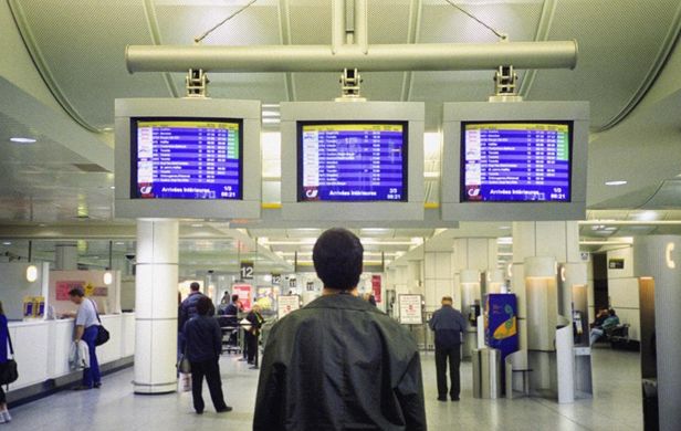 万搏体育平台嵌入式电脑在乘客信息显示系统中的应用