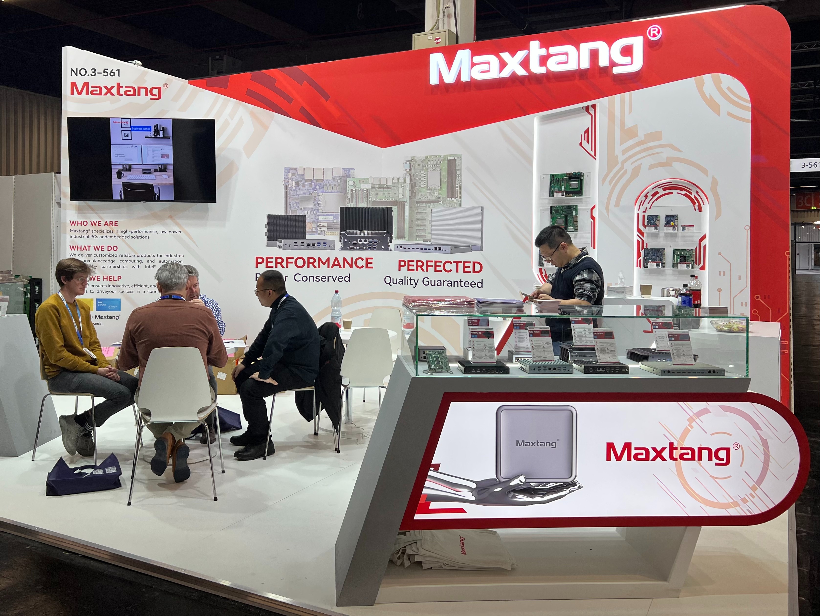 万搏体育平台计算机闪耀2025德国纽伦堡嵌入式展览会Embedded World